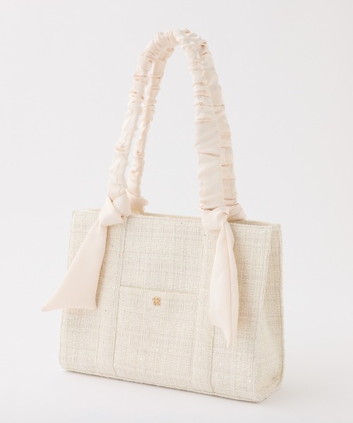 one after another NICE CLAUP（ワンアフターアナザーナイスクラップ）の「A4サイズ対応・キャリーオン可能/ギャザーハンドルトートバッグ（トートバッグ・レディース・ピンクベージュ/ブルー系その他/ホワイト×ブラック/アイボリー/ホワイト系その他/サックスブルー・FREE）」の11枚目の写真