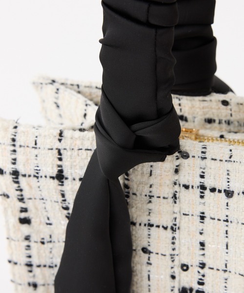 one after another NICE CLAUP（ワンアフターアナザーナイスクラップ）の「A4サイズ対応・キャリーオン可能/ギャザーハンドルトートバッグ（トートバッグ・レディース・ピンクベージュ/ブルー系その他/ホワイト×ブラック/アイボリー/ホワイト系その他/サックスブルー・FREE）」の19枚目の写真