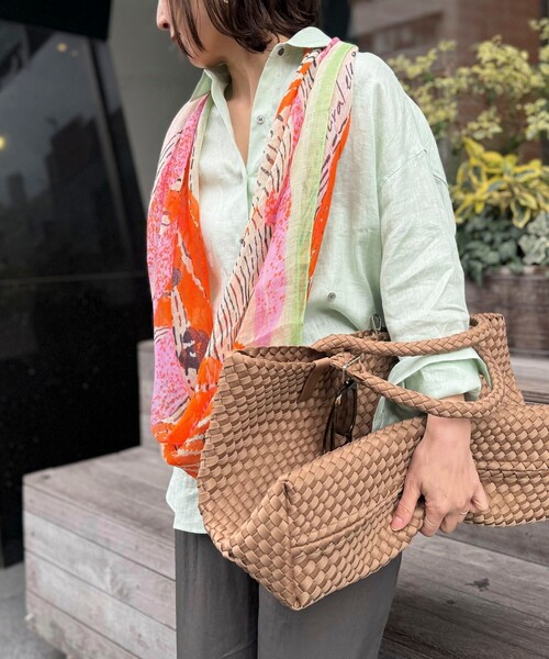 NOLLEY’S（ノーリーズ）の「リネンガーゼプリントストール（ストール/ショール・レディース・ブルー系その他/グリーン系その他・FREE）」の3枚目の写真