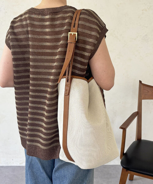 un dix cors（アンディコール）の「立体キャンバスバッグ（トートバッグ・レディース・ブラック・FREE）」の4枚目の写真