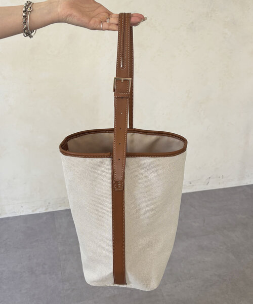 un dix cors（アンディコール）の「立体キャンバスバッグ（トートバッグ・レディース・ブラック・FREE）」の7枚目の写真