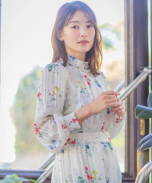 ITS'DEMO（イッツデモ）の「【手洗い可／セットアップ可】ラメストライプ花柄ブラウス（シャツ/ブラウス・レディース・アイボリー系/ネイビー系/サックスブルー系・00）」の5枚目の写真