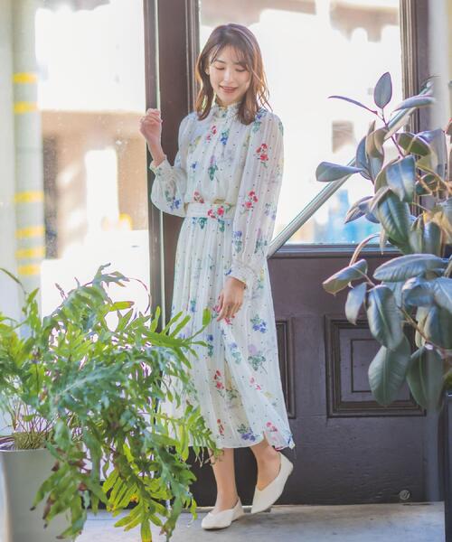 ITS'DEMO（イッツデモ）の「【手洗い可／セットアップ可】ラメストライプ花柄ブラウス（シャツ/ブラウス・レディース・アイボリー系/ネイビー系/サックスブルー系・00）」の7枚目の写真