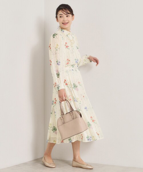 ITS'DEMO（イッツデモ）の「【手洗い可／セットアップ可】ラメストライプ花柄ブラウス（シャツ/ブラウス・レディース・アイボリー系/ネイビー系/サックスブルー系・00）」の11枚目の写真