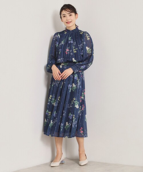 ITS'DEMO（イッツデモ）の「【手洗い可／セットアップ可】ラメストライプ花柄ブラウス（シャツ/ブラウス・レディース・アイボリー系/ネイビー系/サックスブルー系・00）」の18枚目の写真