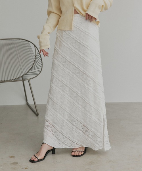 ad thie（アドティエ）の「透かし レース ナロースカート（スカート・レディース・オフホワイト・FREE）」の4枚目の写真