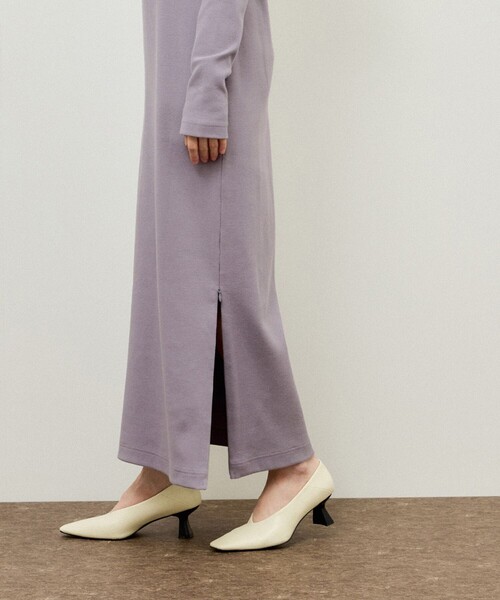 ADAM ET ROPE'（アダムエロペ）の「BOTANICAL DYED  DRESS（ワンピース・レディース・チャコールグレー/キナリ/ラベンダー・1/2）」の4枚目の写真