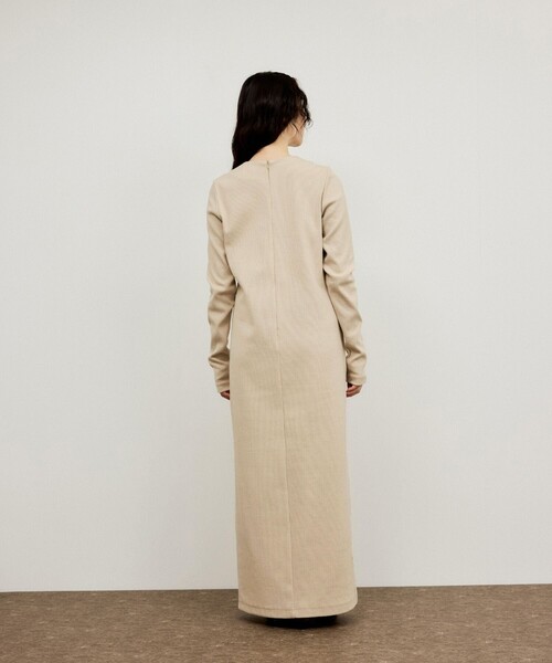 ADAM ET ROPE'（アダムエロペ）の「BOTANICAL DYED  DRESS（ワンピース・レディース・チャコールグレー/キナリ/ラベンダー・1/2）」の6枚目の写真