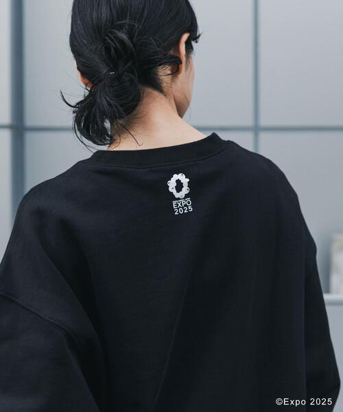 URBAN RESEARCH（アーバンリサーチ）の「EXPO2025 SWEATSHIRTS（スウェット・メンズ・ブラック/チャコールグレー/ホワイト/グレー系その他・LARGE/MEDIUM/SMALL）」の10枚目の写真