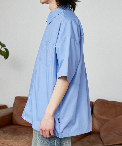 PUBLUX（パブリュクス）の「PUBLUX/パブリュクス LOVE POP STUDIO レギュラーカラー ハーフスリーブ シャツ　限定展開（シャツ/ブラウス・メンズ・サックスブルー/ネイビー/グレー/ブルー・SMALL/LARGE/MEDIUM）」の8枚目の写真