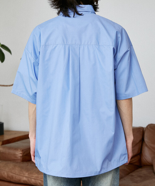 PUBLUX（パブリュクス）の「PUBLUX/パブリュクス LOVE POP STUDIO レギュラーカラー ハーフスリーブ シャツ　限定展開（シャツ/ブラウス・メンズ・サックスブルー/ネイビー/グレー/ブルー・SMALL/LARGE/MEDIUM）」の9枚目の写真