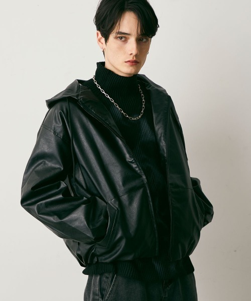 Shoowtime(ショウタイム)の「Oversized Faux Leather Zip Hoodie / 合成皮革オーバーサイズジップパーカー(パーカー・メンズ・ブラック・MEDIUM/LARGE/X-LARGE)」の1枚目の写真