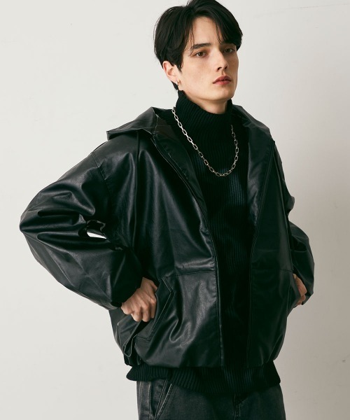 Shoowtime(ショウタイム)の「Oversized Faux Leather Zip Hoodie / 合成皮革オーバーサイズジップパーカー(パーカー・メンズ・ブラック・MEDIUM/LARGE/X-LARGE)」の4枚目の写真