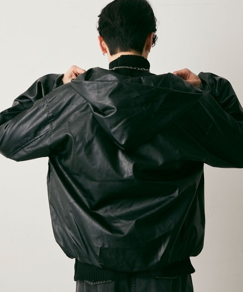 Shoowtime(ショウタイム)の「Oversized Faux Leather Zip Hoodie / 合成皮革オーバーサイズジップパーカー(パーカー・メンズ・ブラック・MEDIUM/LARGE/X-LARGE)」の10枚目の写真