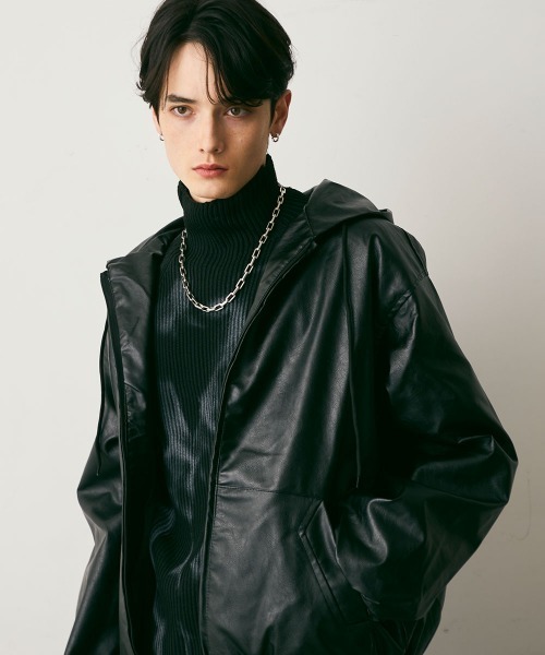 Shoowtime(ショウタイム)の「Oversized Faux Leather Zip Hoodie / 合成皮革オーバーサイズジップパーカー(パーカー・メンズ・ブラック・MEDIUM/LARGE/X-LARGE)」の12枚目の写真