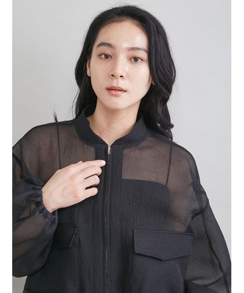 Mila Owen（ミラオーウェン）の「裾ドロストシアー短丈ブルゾン（ブルゾン・レディース・ブラック/ドット/ベージュ・F）」の7枚目の写真