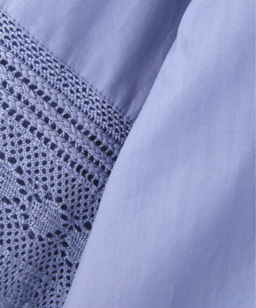 human woman（ヒューマンウーマン）の「◆レースドッキングクルーネックブラウス（シャツ/ブラウス・レディース・ネイビー/ホワイト/ブルー・MEDIUM）」の4枚目の写真