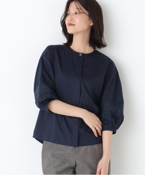 human woman（ヒューマンウーマン）の「◆レースドッキングクルーネックブラウス（シャツ/ブラウス・レディース・ネイビー/ホワイト/ブルー・MEDIUM）」の22枚目の写真