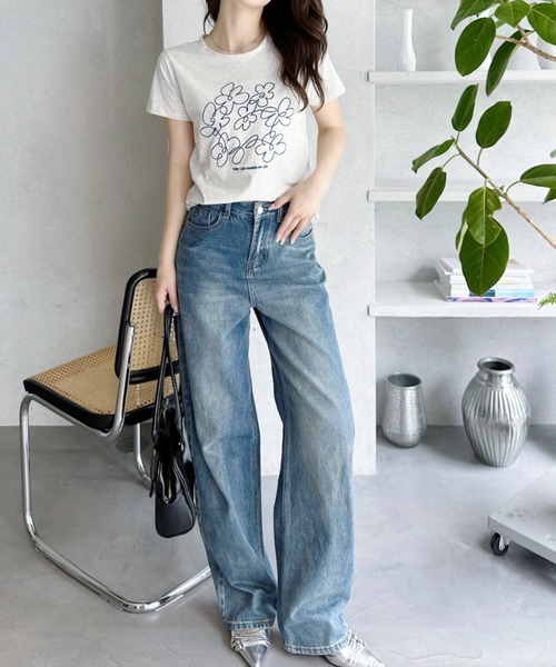 Ada.(エイダ)の「フラワー刺繍 半袖 Tシャツ(Tシャツ/カットソー・レディース・ブラック/オフホワイト/オートミール・FREE)」の10枚目の写真