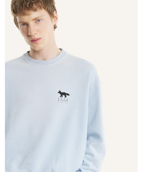 Maison Kitsune(メゾンキツネ)の「MAISON KITSUNE x KURO SUNFADED FOX SWEAT SHIRT(スウェット・メンズ・ライトブルー/ネイビー・M/L/XL/S)」の7枚目の写真
