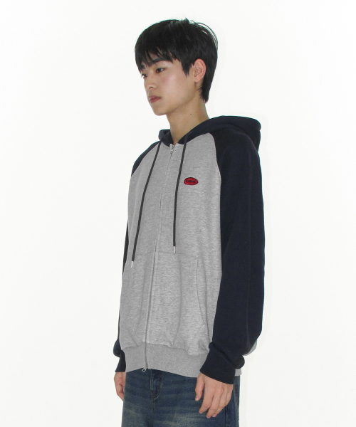 AMESWORLDWIDE（アメスワールドワイド）の「CIRCLE LOGO RAGLAN HOODIE ZIP-UP NAVY（パーカー・レディース・その他・LARGE/MEDIUM/SMALL）」の15枚目の写真