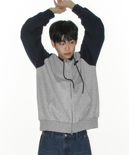 AMESWORLDWIDE（アメスワールドワイド）の「CIRCLE LOGO RAGLAN HOODIE ZIP-UP NAVY（パーカー・レディース・その他・LARGE/MEDIUM/SMALL）」の6枚目の写真