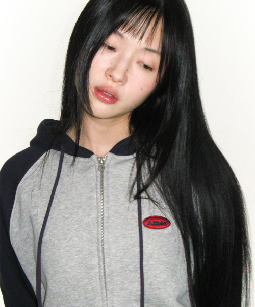 AMESWORLDWIDE（アメスワールドワイド）の「CIRCLE LOGO RAGLAN HOODIE ZIP-UP NAVY（パーカー・レディース・その他・LARGE/MEDIUM/SMALL）」の8枚目の写真