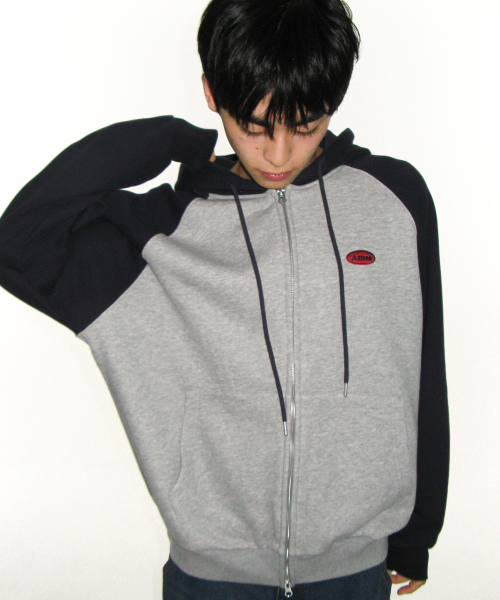 AMESWORLDWIDE（アメスワールドワイド）の「CIRCLE LOGO RAGLAN HOODIE ZIP-UP NAVY（パーカー・レディース・その他・LARGE/MEDIUM/SMALL）」の9枚目の写真