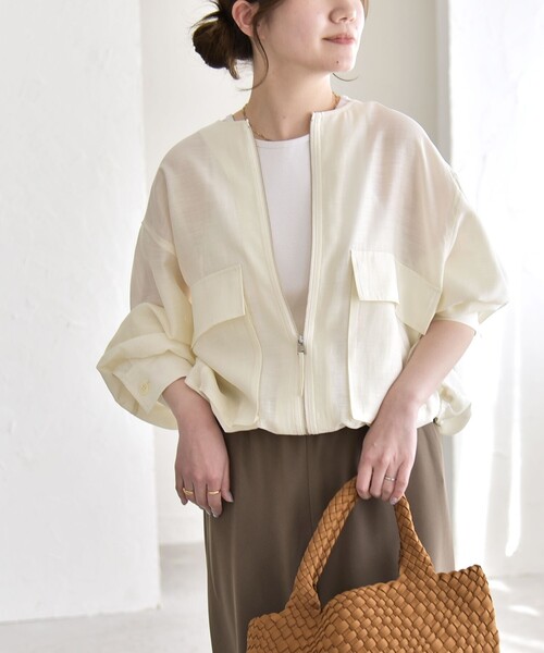 美品✨ノーカラー ブルゾン 2025年 ドローコード 麻 リネン ベージュ 軽やかに羽織る リネンライクノーカラーブルゾン（ブルゾン/ジャンバー