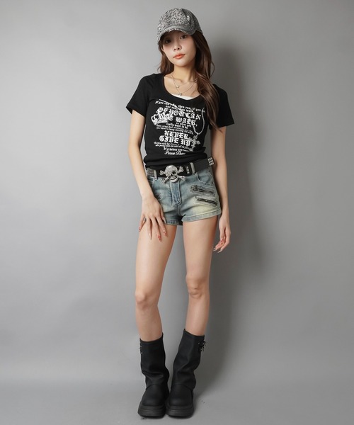 SPINNS(スピンズ)の「半袖Tシャツ/英字ロゴ/レター/平成ギャル(Tシャツ/カットソー・レディース・オフホワイト/ブラック/ベージュ・ONESIZE)」の12枚目の写真