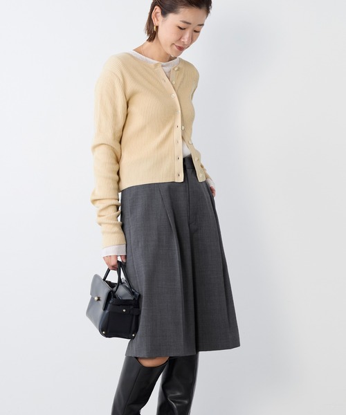 MICA&DEAL(マイカ&ディール)の「1タックハーフパンツ〈2サイズ展開〉(その他パンツ・レディース・グレー/ベージュ/ネイビー・36/38)」の4枚目の写真