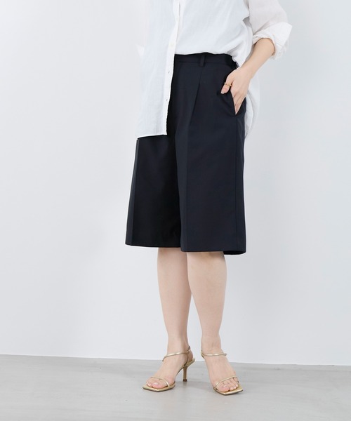 MICA&DEAL（マイカ＆ディール）の「1タックハーフパンツ〈2サイズ展開〉（その他パンツ・レディース・グレー/ベージュ/ネイビー・36/38）」の8枚目の写真