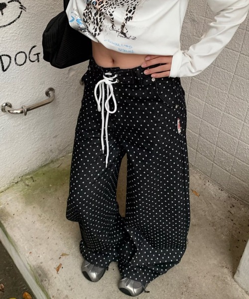 almo(アルモ)の「【LAMPOON】ドットブラックデニムパンツ(デニムパンツ・レディース・ブラック・MEDIUM/SMALL/LARGE)」の9枚目の写真