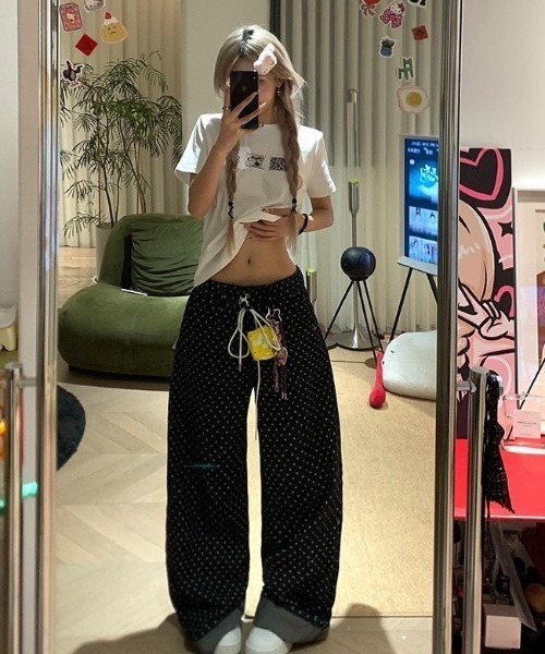 almo(アルモ)の「【LAMPOON】ドットブラックデニムパンツ(デニムパンツ・レディース・ブラック・MEDIUM/SMALL/LARGE)」の18枚目の写真