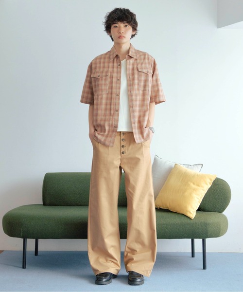Zooodle(ズードル)の「Button fly chino pants - ボタンフライチノパンツ -(チノパンツ・メンズ・カーキ/ベージュ・MEDIUM/LARGE)」の4枚目の写真