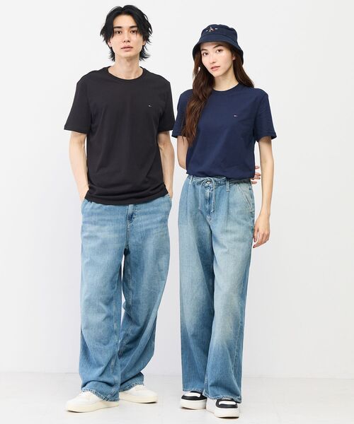 tommy jeans(トミー ジーンズ)の「【オンライン限定】ユニセックス スリムジャージー クルーネックTシャツ 2枚パック(ブラック/ネイビー)(Tシャツ/カットソー・メンズ・マルチ・MEDIUM/SMALL/XX-LARGE/X-LARGE/LARGE)」の17枚目の写真