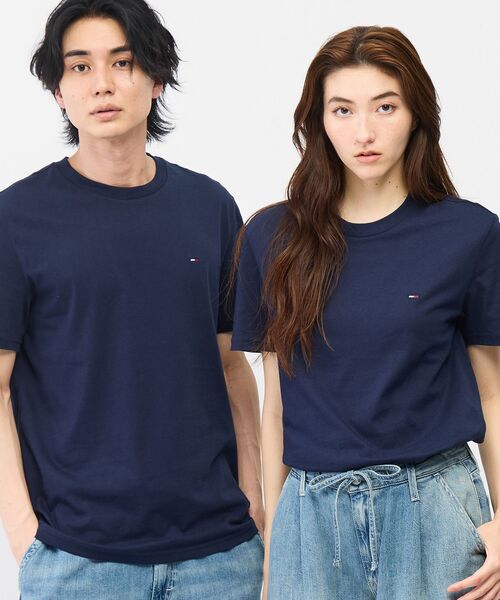 tommy jeans(トミー ジーンズ)の「【オンライン限定】ユニセックス スリムジャージー クルーネックTシャツ 2枚パック(ブラック/ネイビー)(Tシャツ/カットソー・メンズ・マルチ・MEDIUM/SMALL/XX-LARGE/X-LARGE/LARGE)」の15枚目の写真