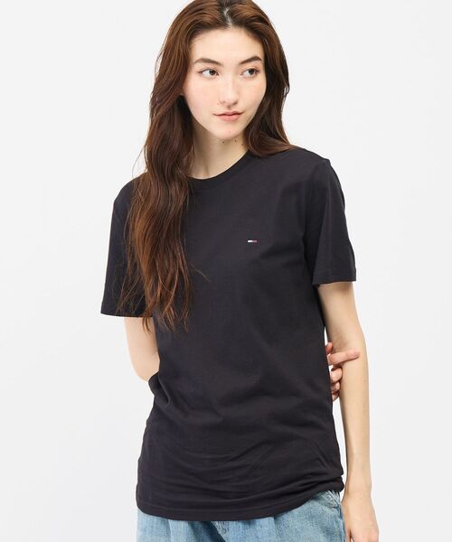 tommy jeans(トミー ジーンズ)の「【オンライン限定】ユニセックス スリムジャージー クルーネックTシャツ 2枚パック(ブラック/ネイビー)(Tシャツ/カットソー・メンズ・マルチ・MEDIUM/SMALL/XX-LARGE/X-LARGE/LARGE)」の5枚目の写真