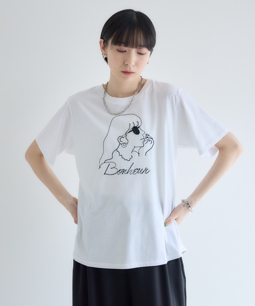 Paradise Picnic（パラダイスピクニック）の「ROSIEE 女の子柄コード刺繍Tシャツ（Tシャツ/カットソー・レディース・ホワイト/ブラック・FREE）」の21枚目の写真
