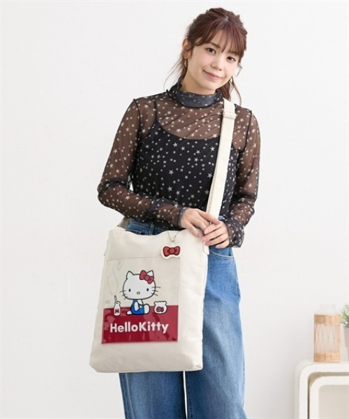 sanrio(サンリオ)の「Hello Kitty(ハローキティ)10ポケット縦型キャンバス2WAYトートバッグ(A4対応)(トートバッグ・レディース・アイボリー/ネイビー・FREE)」の4枚目の写真