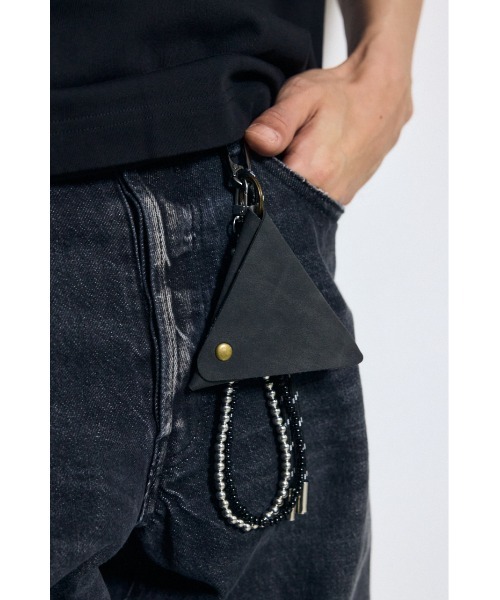 AZUL by moussy(アズールバイマウジー)の「トライアングルコインケース(コインケース・メンズ・ブラウン/ブラック・FREE)」の3枚目の写真