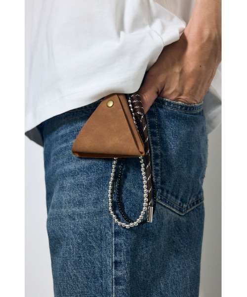 AZUL by moussy(アズールバイマウジー)の「トライアングルコインケース(コインケース・メンズ・ブラウン/ブラック・FREE)」の11枚目の写真