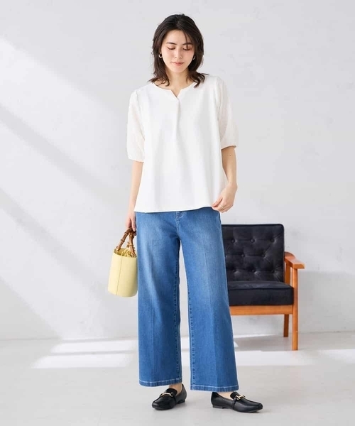 a.v.v(アーヴェヴェ)の「レースジャガードスリーブトップス(Tシャツ/カットソー・レディース・アイボリー/ネイビー・38/40)」の9枚目の写真