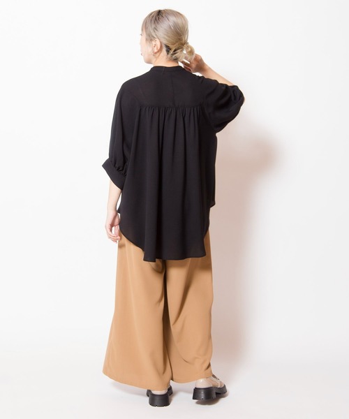 OSMOSIS(オズモーシス)の「切替タックパンツ(その他パンツ・レディース・ベージュ/ブラック/グレー・ONE SIZE)」の11枚目の写真