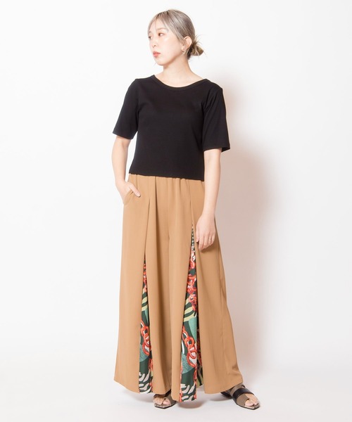 OSMOSIS(オズモーシス)の「切替タックパンツ(その他パンツ・レディース・ベージュ/ブラック/グレー・ONE SIZE)」の9枚目の写真