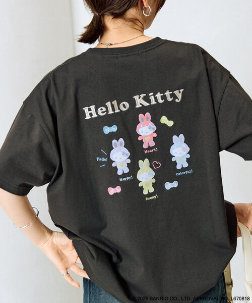 FREAK'S STORE(フリークスストア)の「限定展開 別注/うさぎ姿のHELLO KITTY/バックプリント 半袖 Tシャツ(Tシャツ/カットソー・レディース・オフホワイト/ライトピンク/チャコール・フリ-)」の2枚目の写真