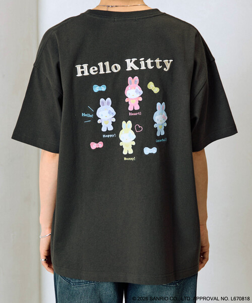 FREAK'S STORE(フリークスストア)の「限定展開 別注/うさぎ姿のHELLO KITTY/バックプリント 半袖 Tシャツ(Tシャツ/カットソー・レディース・オフホワイト/ライトピンク/チャコール・フリ-)」の18枚目の写真
