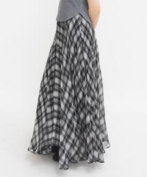 KBF（ケイビーエフ）の「サーキュラーチェックプリーツスカート（スカート）」