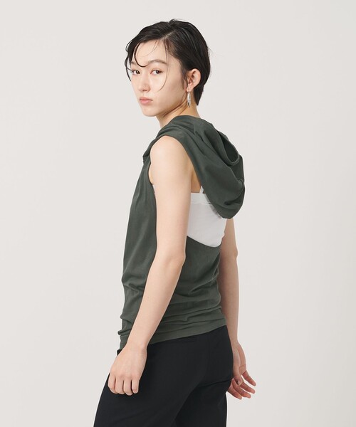 ER(イーアール)の「<ER>フードホルターネック トップス(Tシャツ/カットソー・レディース・ホワイト/ダークグレー/グレー系・FREE)」の4枚目の写真