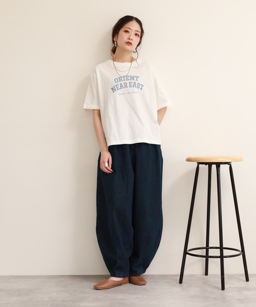 FUNALIVE（ファンアライブ）の「コットンワイドクルーネックプリントＴシャツＡ半袖（Tシャツ/カットソー・レディース・ネイビー/アイボリー/ブラック・M-L）」の7枚目の写真